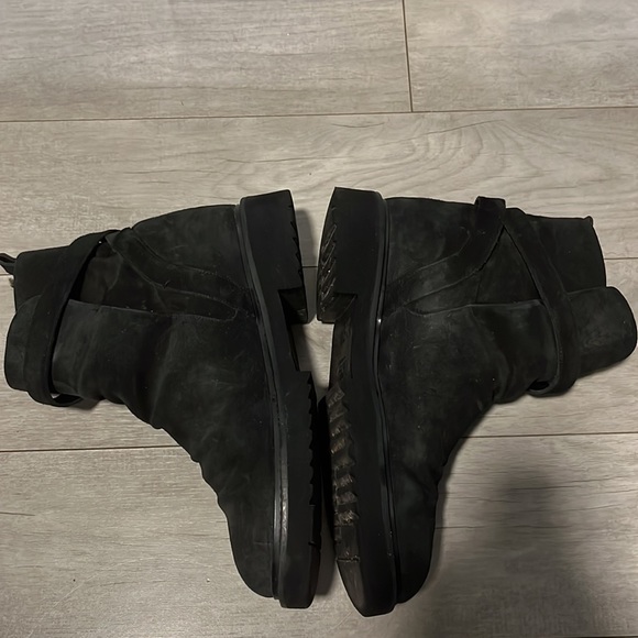 VINCE. Claudia Suede and Shearling Boot - Picture 13 of 14